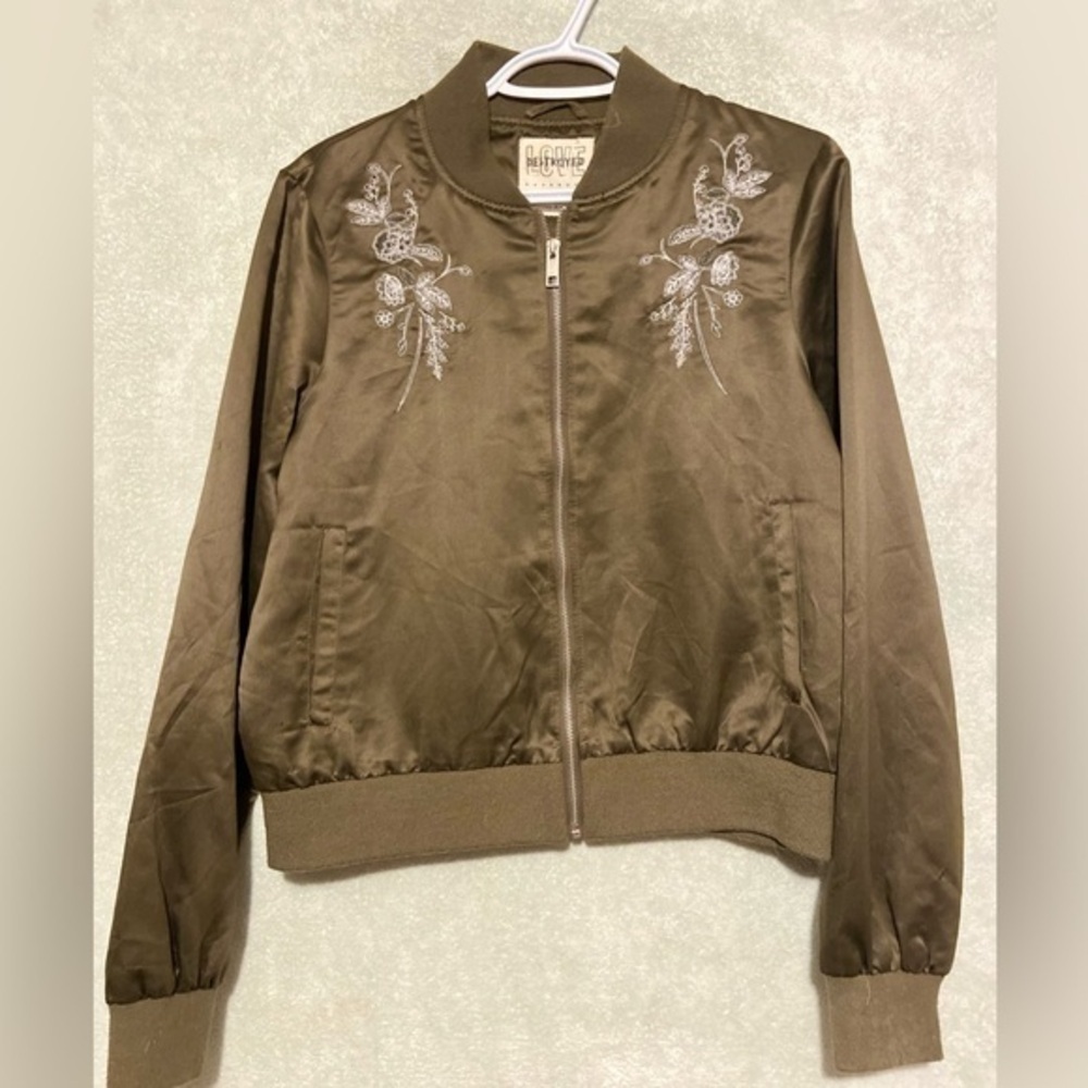 Light  jacket